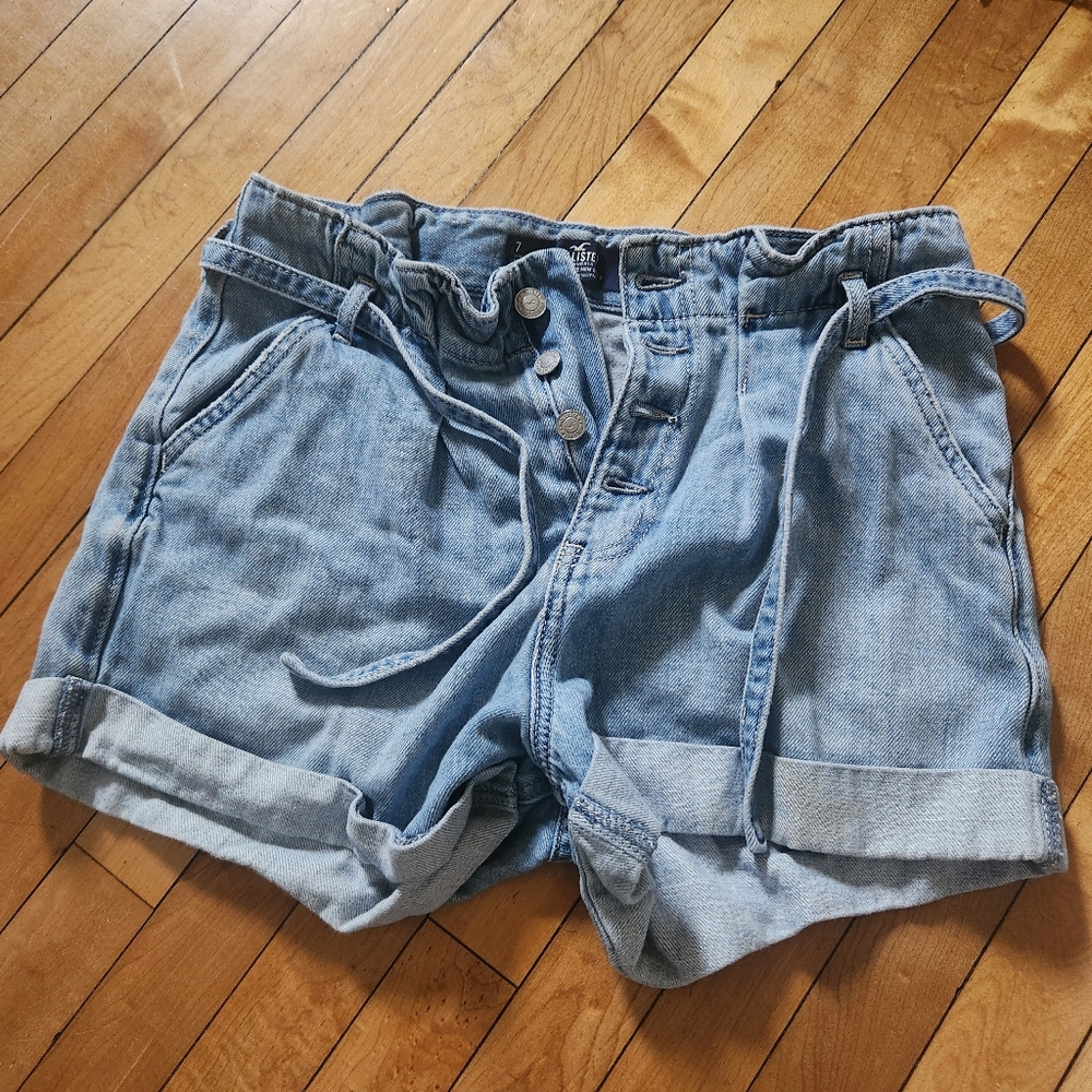 Hollister High-rise Denim Blue Women's Mom Shorts 3"